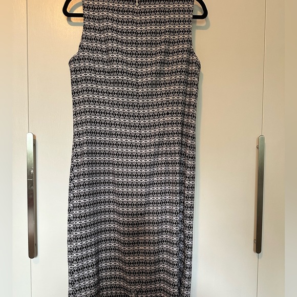 Black and white body con dress size 10, new with tags - Picture 3 of 3